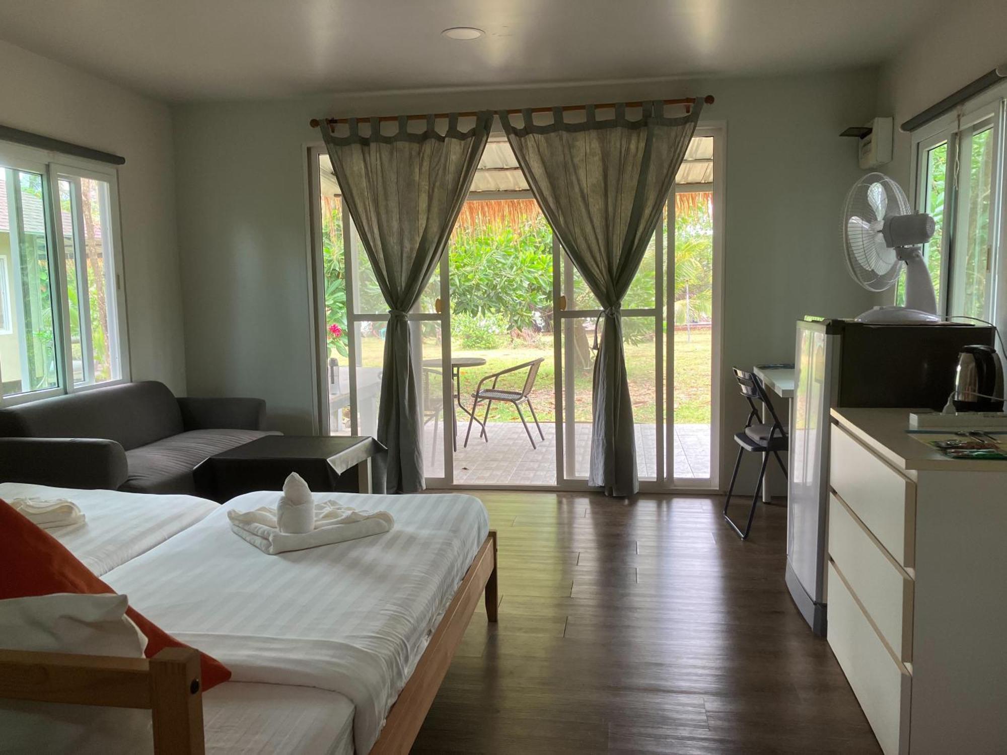 Naivacha Tent Koh Mak Bagian luar foto